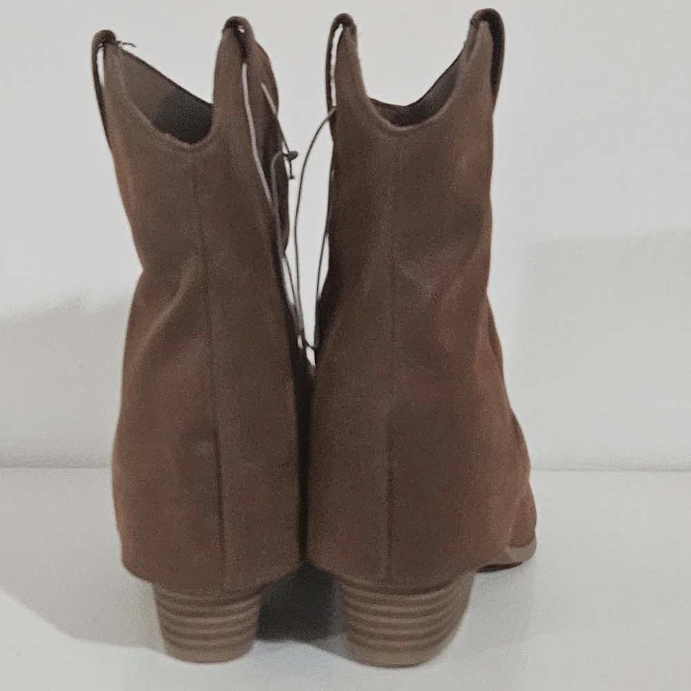 Altar'd State Ginger Fold Over Boots,with a stylish block heel Size 7.5 - Picture 12 of 12